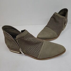 Fergie Booties Leather Suede Taupe Sz 8.5 M Gold Side Zipper Gold Heel Accent